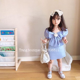 [TRANMAY3 GIẢM10k ĐƠN 50k] đầm vải đũi Hàn cho bé gái_váy chữ A cổ nơ kèm hoa cho bé gái size 7-34kg[Hàng thiết kế Bela]