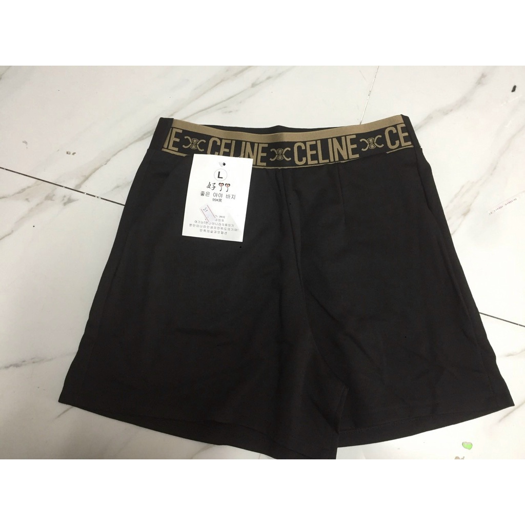 Quần đùi cạp chun thêu chữ thần thánh vải Umi hàn dành cho nữ