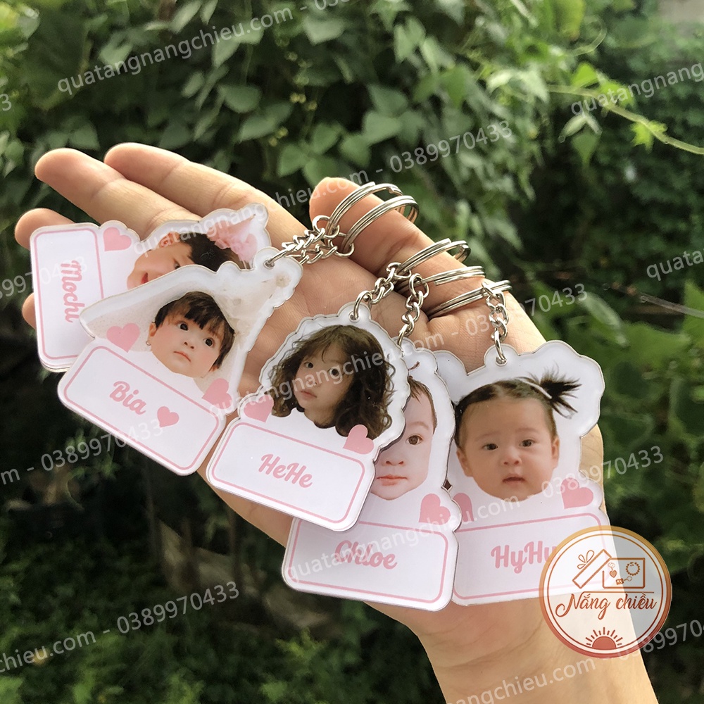 Móc chìa khóa mica cắt hình bé dễ thương và ghép ảnh vào chibi theo yêu cầu