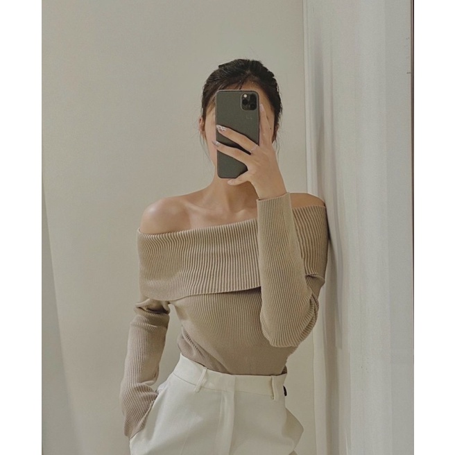 Áo len trễ vai ngang