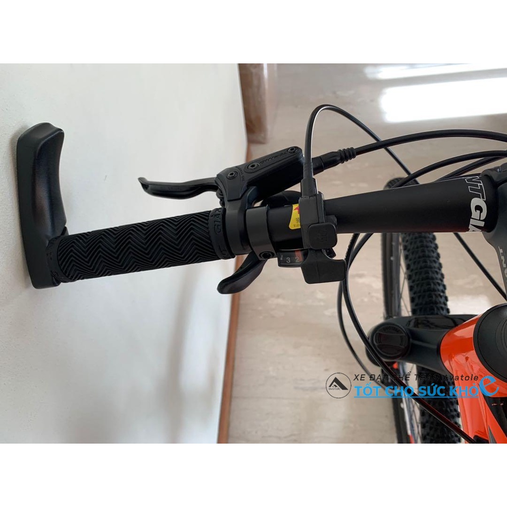 Giant ATX 830, Khung hợp kim nhôm GIANT ALUXX ATX 8 27.5", Phanh Tektro, Bộ chuyển số Shimano Altus 27speed, Màu cam