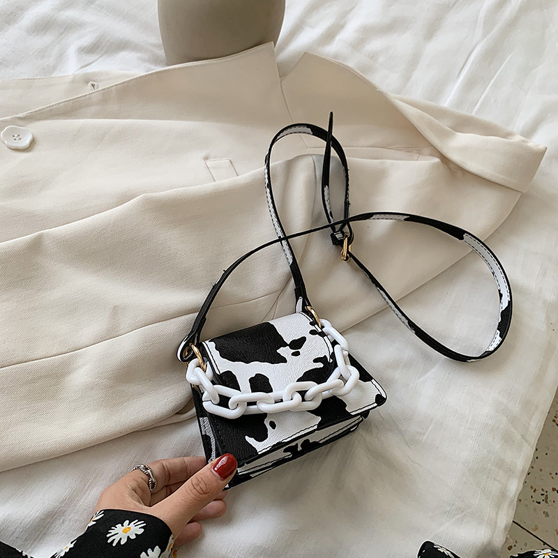 Túi Xách Đeo Chéo Họa Tiết Da Bò Sữa Thời Trang Nữ IELGY