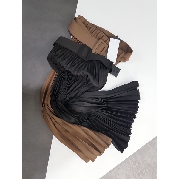 Chân váy midi xếp ly Vero | BigBuy360 - bigbuy360.vn