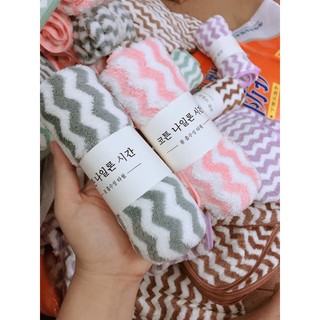 Khăn Mặt Lông Cừu Xuất Hàn Vân Kẻ Sọc Siêu Mềm Mại , thấm hút nước tốt