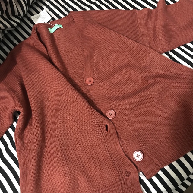 Cardigan dáng ngắn
