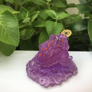 cóc ngậm tiền - cóc phong thủy màu tím dài 10 cm x cao 8 cm mang tài lộc cho mọi người