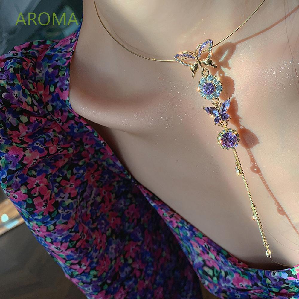 Dây chuyền choker đính hoa và bướm phong cách bohemian cá tính thời trang cho nữ