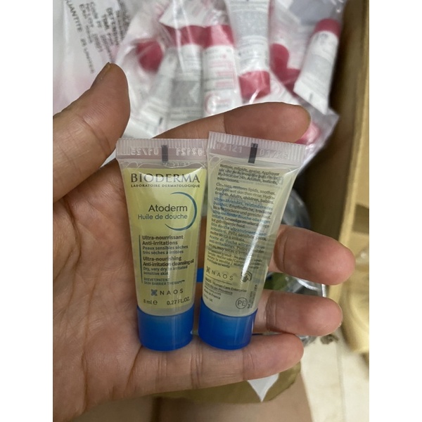 Dầu Tắm và Rửa Mặt Bioderma Atoderm Huile De Douche giúp làm sạch, làm dịu và dưỡng ẩm cho da khô,nhạy cảm