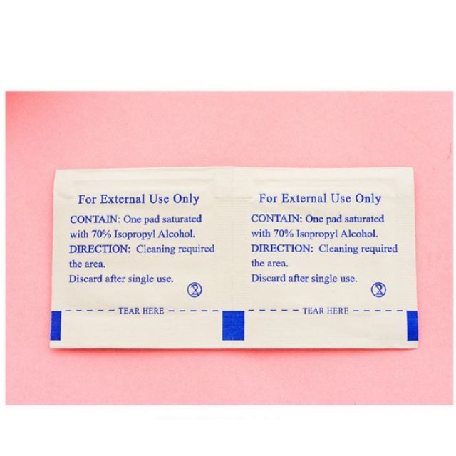 1 Khăn giấy tẩm cồn sát khuẩn