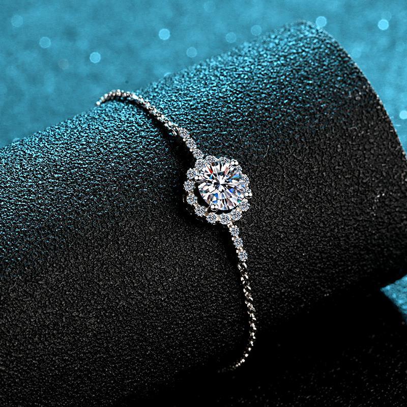 Vòng Đeo Tay Moissanite D Color 1 Carat Moissan Bằng Bạch Kim 18K Thiết Kế Đơn Giản Thích Hợp Làm Quà Tặng Valentine