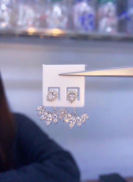 Khuyên tai bạc ta mẫu đính vành tai pa