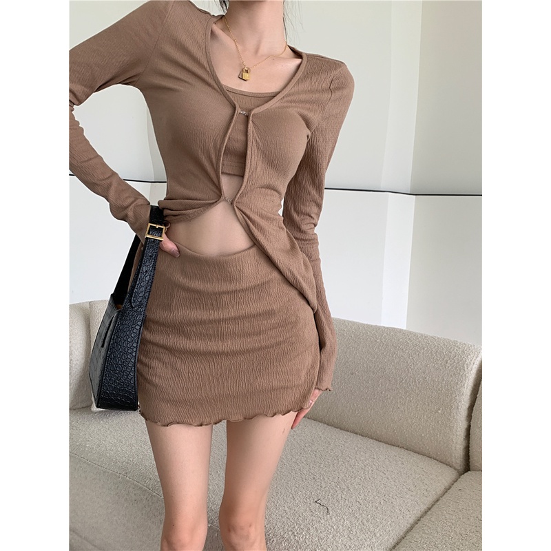 QKOOLE  Set Đồ 3 Món Gồm Áo Khoác cardigan Chống Nắng + Áo Sát Nách Quyến Rũ + Chân Váy Lưng Cao Thời Trang Hàn Quốc Cho Nữ