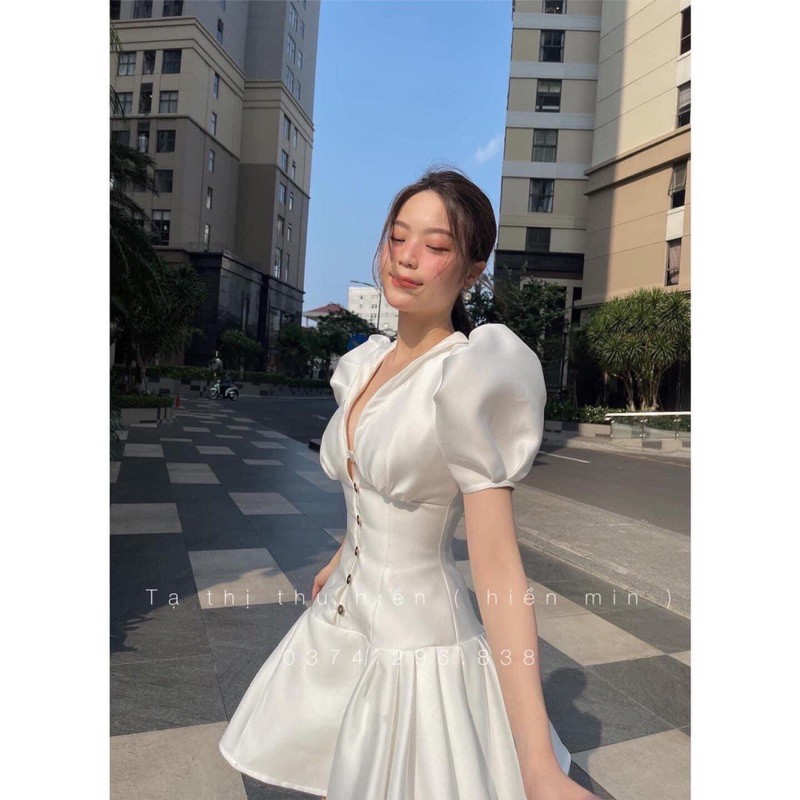 Đầm tiểu thư , chất nhung mịn . Có ảnh và video thật