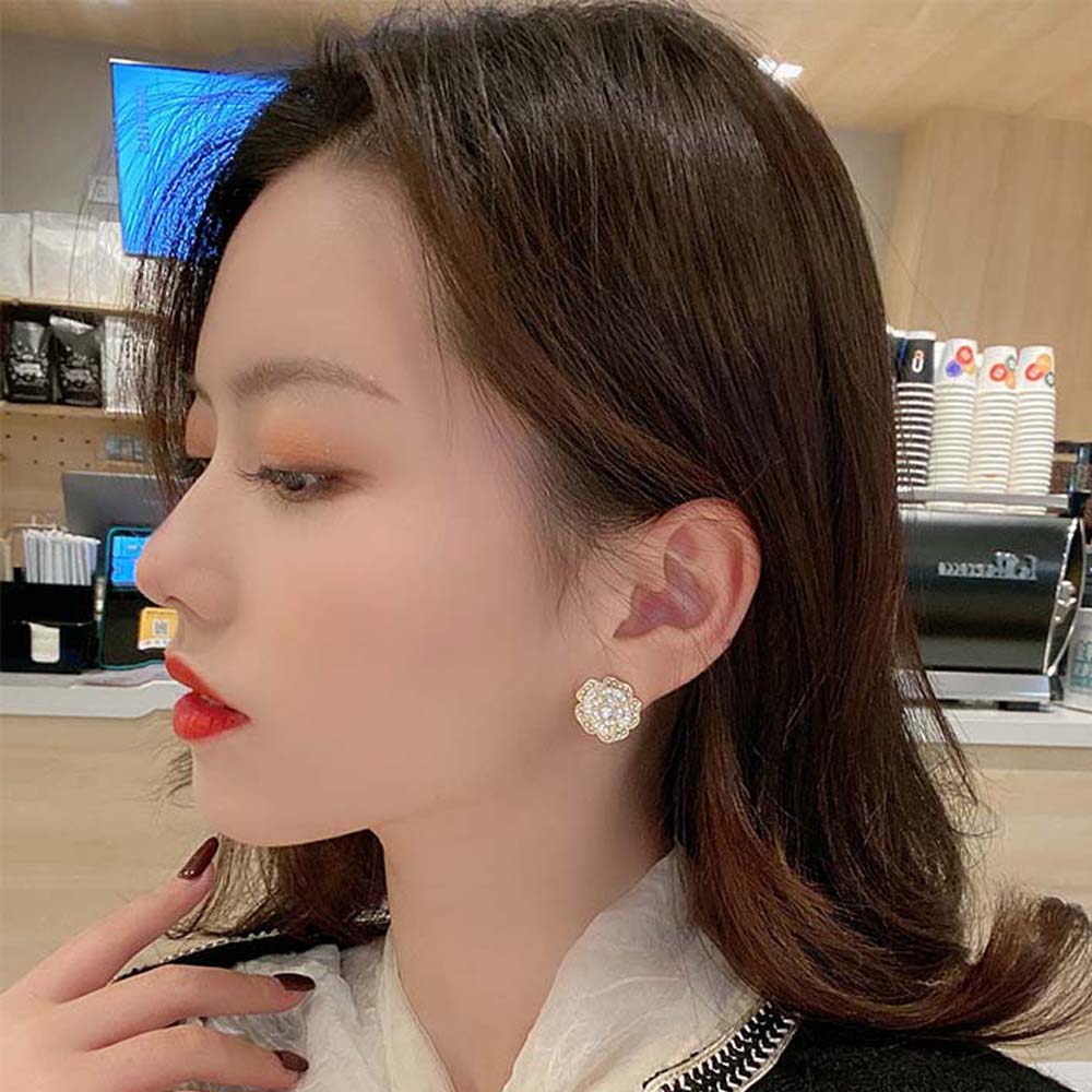 Khuyên Tai Nữ Trang Tạo Hình Bông Hoa Thanh Lịch