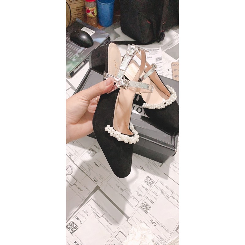 Giày / sandal bít mũi đính ngọc hot mã TH51