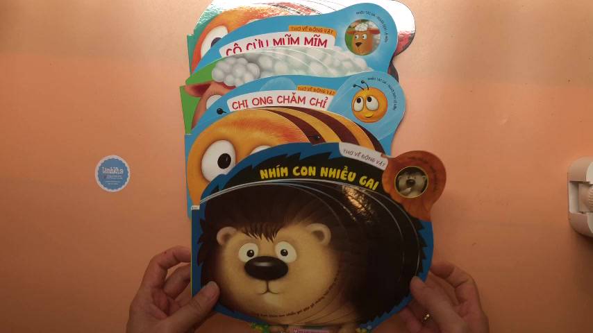 Sách Thơ Về Động Vật - Được Làm Theo Hình Các Bạn Thú Cho Các Bé Nhỏ Thích Đọc Sách - Tân Việt | BigBuy360 - bigbuy360.vn