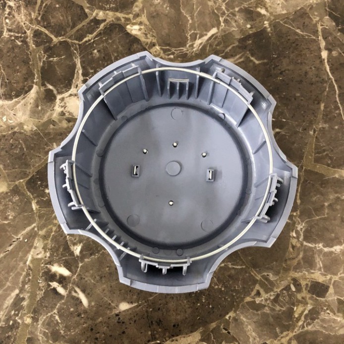 Sản Phẩm Logo chụp mâm, ốp lazang bánh sau xe ô tô TY-031 Toyota Land Cruiser 1998-2002 .