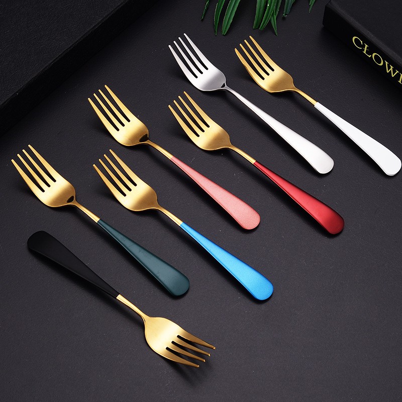 Dĩa inox 304 mạ vàng chuôi nhiều màu đặc sắc được sản xuất theo công nghệ tiên tiến của Nhật Bản Gelife beermart PP | BigBuy360 - bigbuy360.vn