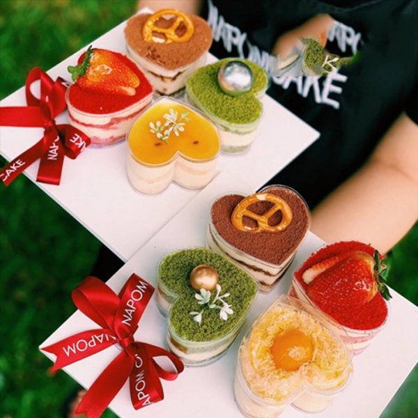 Ly tiramisu hình trái tim - Ly tim đựng bánh panna cotta - cốc nhựa tim có nắp WH-55