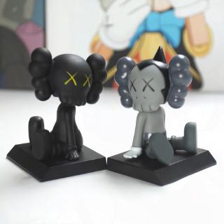 Mô hình kaws ngồi