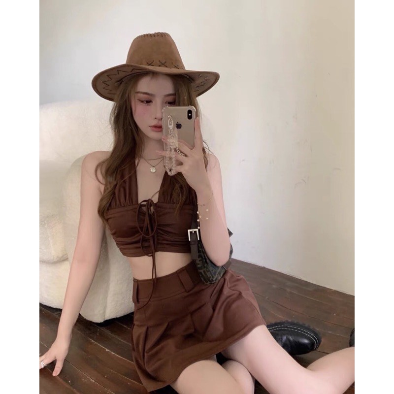 Set váy Camisole cổ V và chân váy cao bồi nâu