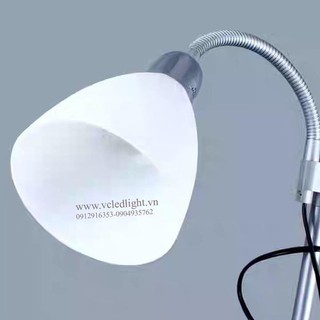 Đèn cây 2 nhánh giá sỉ