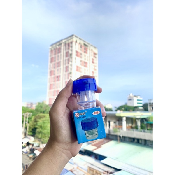 Cốc rửa lens cầm tay tiện lợi