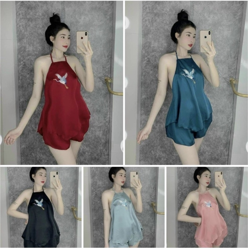 Bộ satin yếm hạc thêu xẻ tà sau sexy dưới 57kg - linhnguyenshop