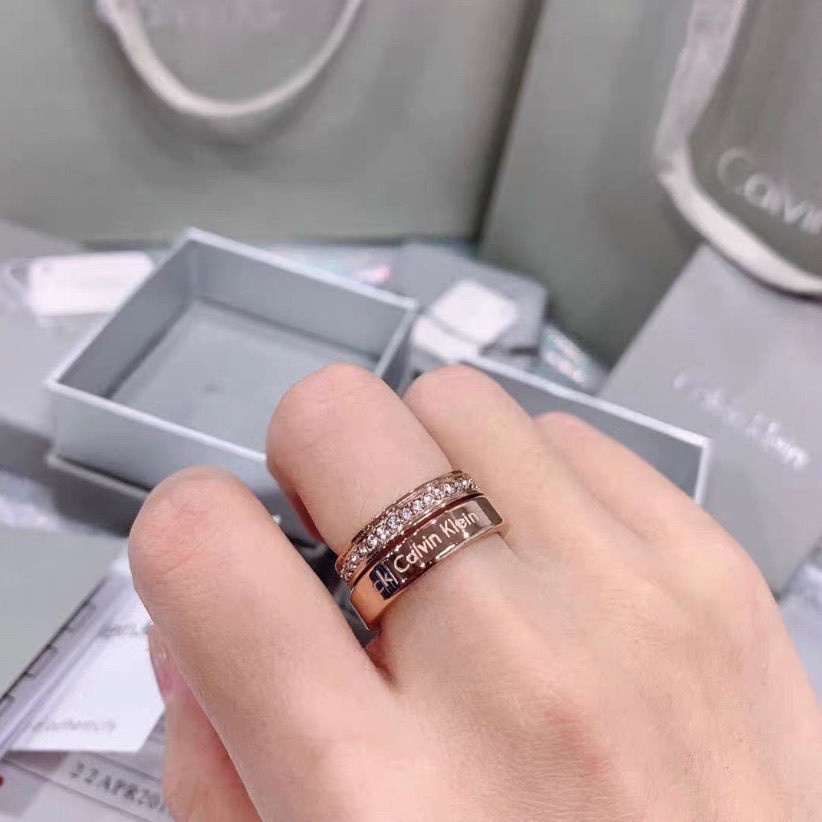 Nhẫn cặp đôi Calvin Klein Hook Crystals Ring Full Box-Tuyển CTV- Hỗ trợ DROPSHIP