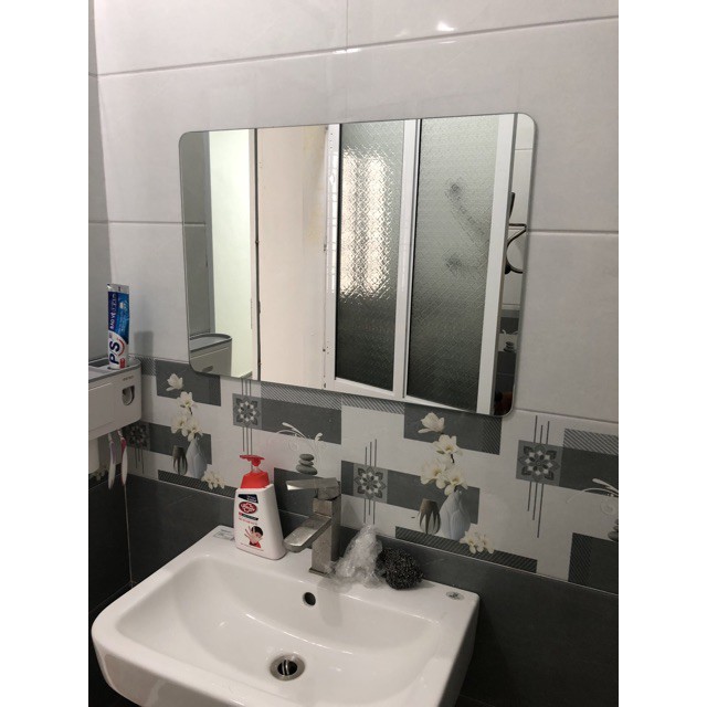 Gương dán tường treo tường bàn trang điểm makeup nhà tắm phòng wc giá rẻ kích thước 70x90 mirror hk5002