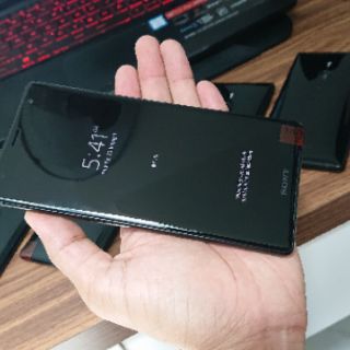 Điện Thoại Xperia XZ2