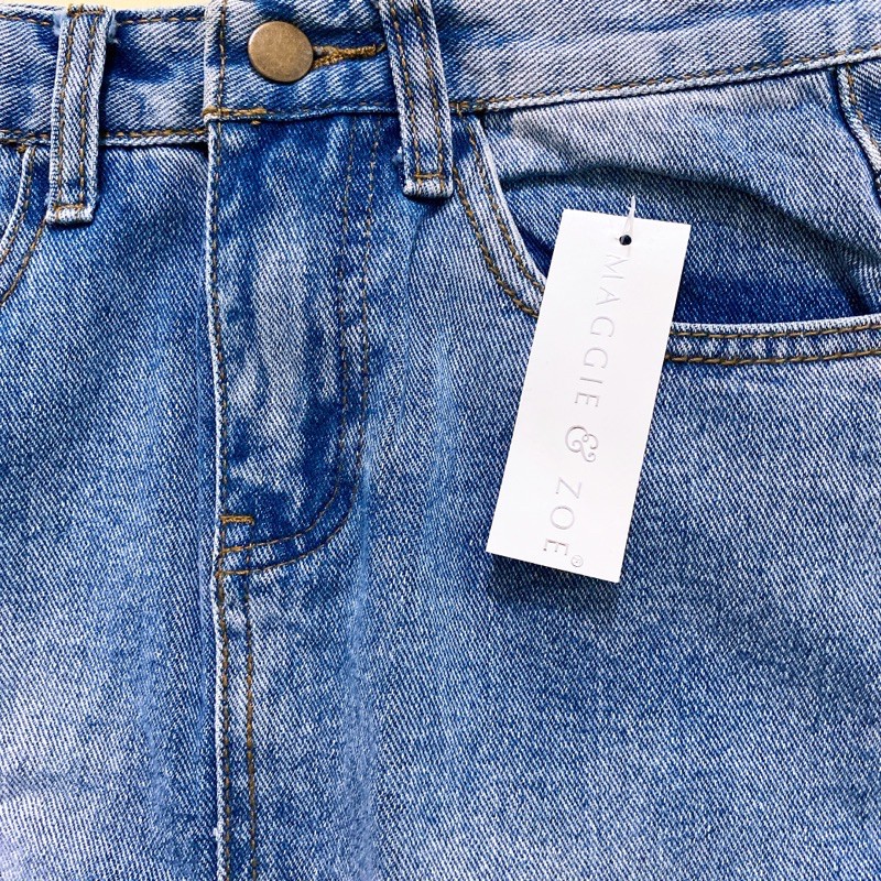 Size S chân váy jeans ngắn rách thêu hoa A25