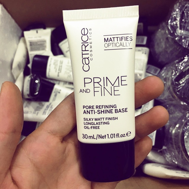 Kem lót Catrice Prime And Fine Pore Refining Anti Shine Base