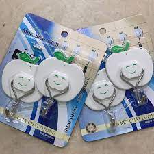 Móc dính tường hình Quả Táo đính kèm thêm đính đóng tường