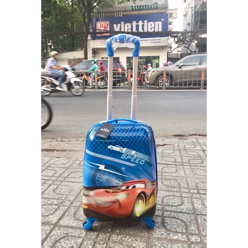 Vali kéo hình ô tô cho bé size 18 inch, in 2 mặt loại cao cấp