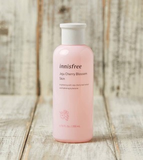 Toner innisfree cherry blossom