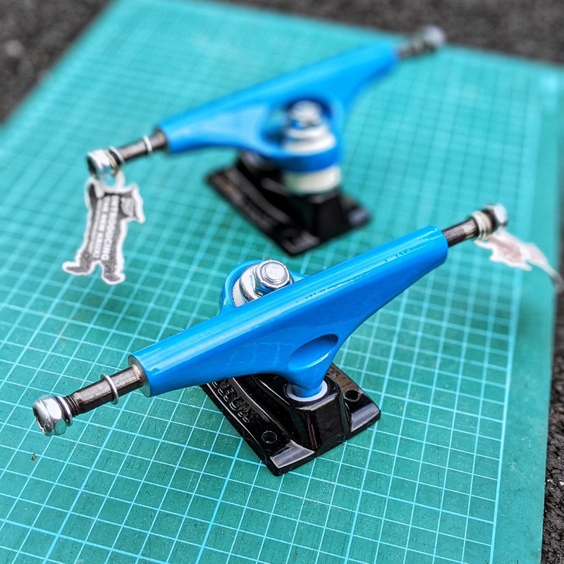 Trục Ván Trượt Skateboard KRUX K5 BLUE BLACK STANDARD TRUCKS 8.0