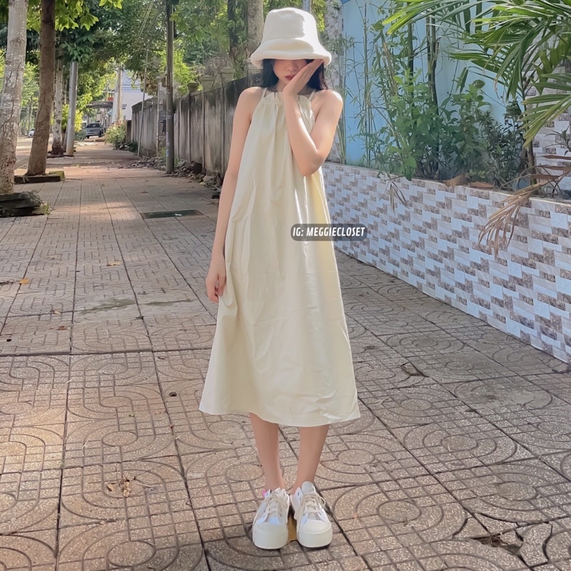 Đầm suông dáng dài, cut lưng