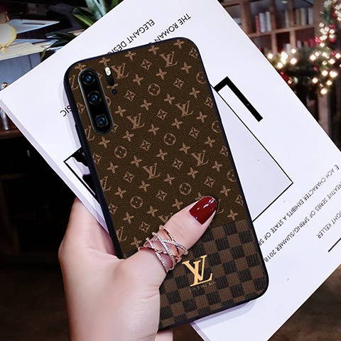 Thời trang cá tính vỏ điện thoại di động sáng tạo chống vỡ trí thun ngắn tay | BigBuy360 - bigbuy360.vn