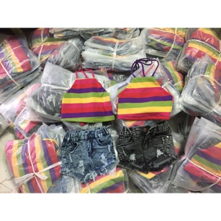 Set áo yếm cầu vòng và quần jean