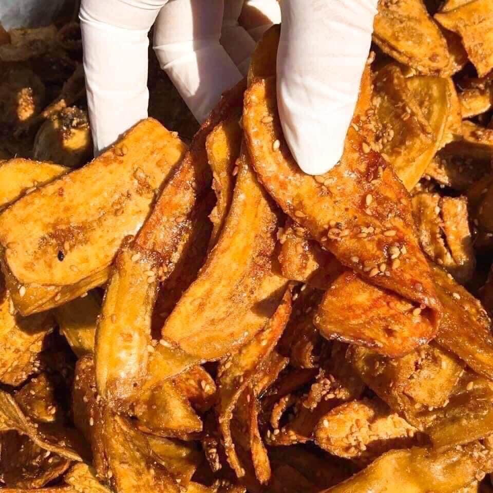 Chuối sấy giòn, chuối tẩm mè vừng BapBap 300g, giòn thơm đậm vị, thành phần tự nhiên an toàn, ăn vặt Hà Nội