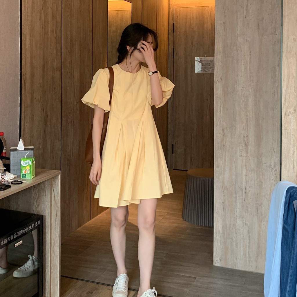 Đầm Dáng Rộng Màu Trơn Xếp Ly Thiết Kế Đơn Giản Hợp Thời Trang | BigBuy360 - bigbuy360.vn