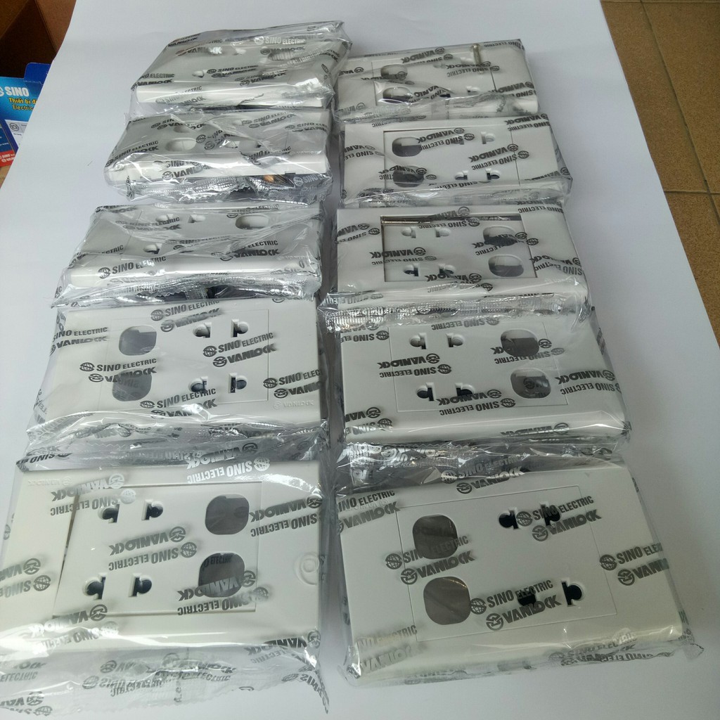 MẶT CÔNG TẮC HẠT VỚI 1 - 2 Ổ CẮM 2 CHẤU
