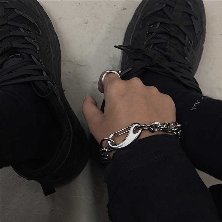 Vòng Tay Thời Trang Đường Phố Hip Hop Rock 22123 Cá Tính Cho Nam Và Nữ