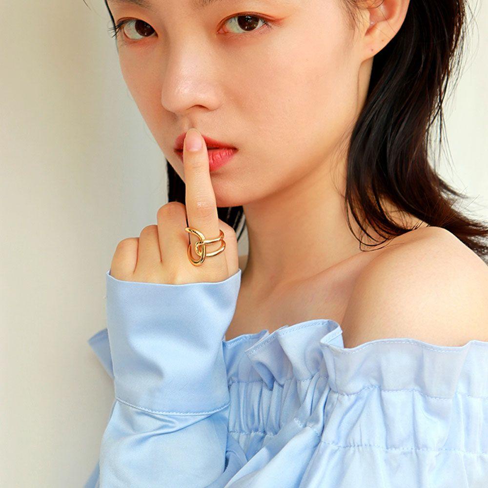 Nhẫn Kim Loại Thiết Kế Xoắn Độc Đáo Thời Trang