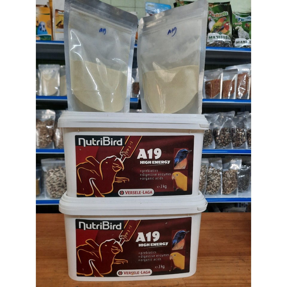 200g bột A19 NẮP VÀNG - TRẮNG đút cho chim non của NUTRI BIRD date mới nhất