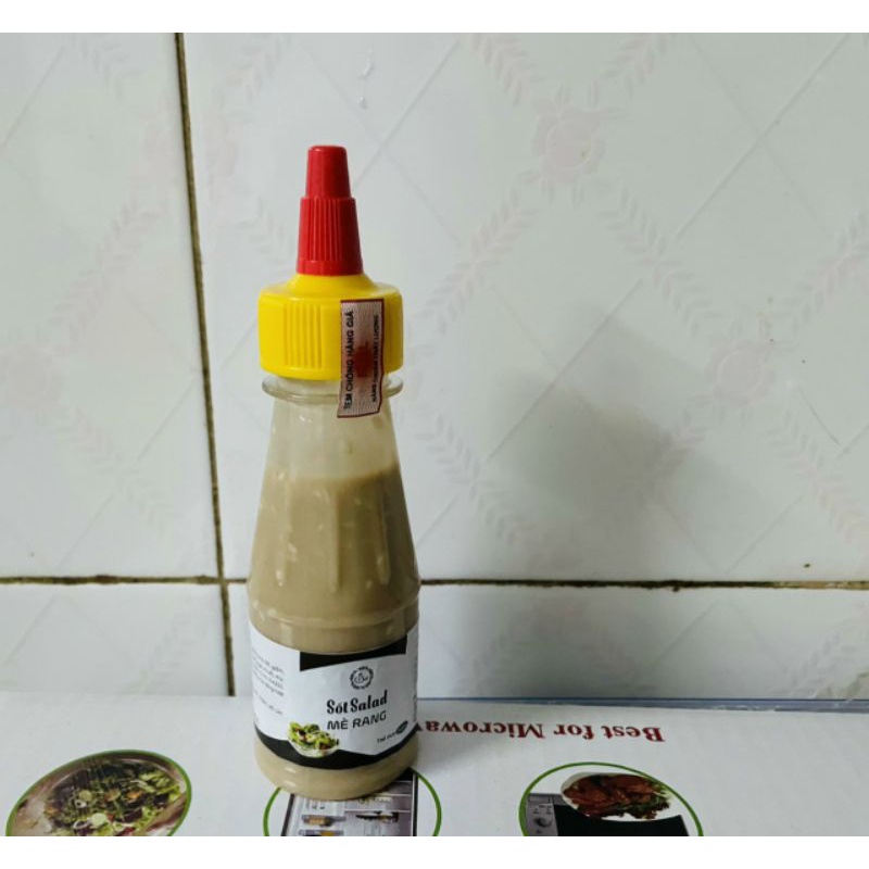 Sốt mè  rang ăn rong nho.