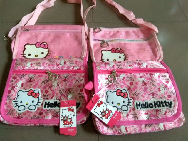 Túi đeo chéo Hello kitty hoa nhí