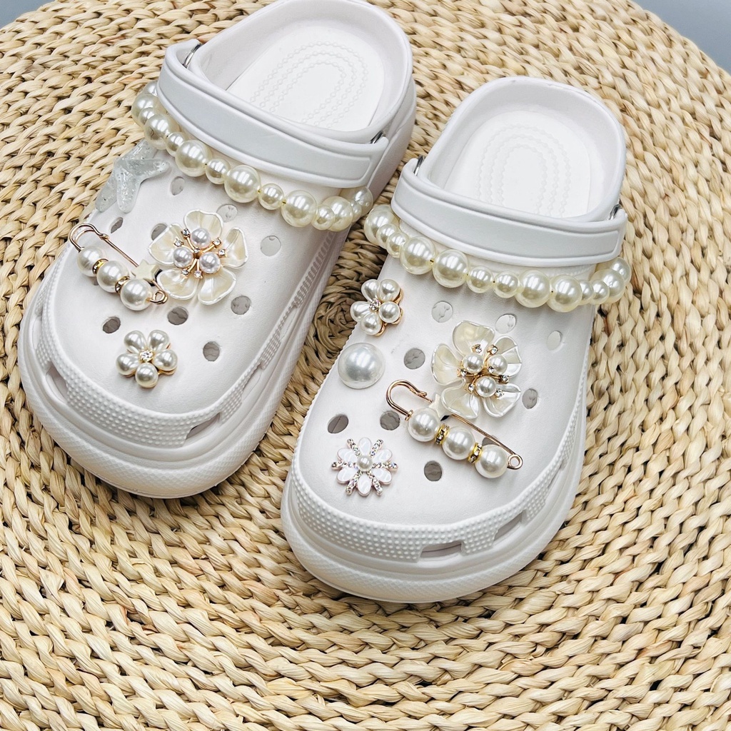 phụ kiện dép Crocs charm DIY khóa giày crocs jibbitz Nhựa trang sức Phụ kiện trang trí giày crocs nút trang trí giày trẻ em Dép Sandal Đồ trang sức Quà tặng sáng tạo món quà đặc biệt