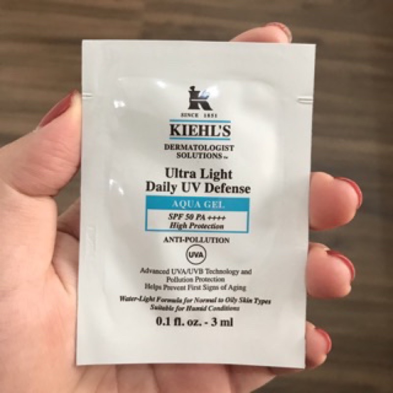 Kem chống nắng Kiehl’s Ultra Light Daily UV Defense SPS 50 PA++++ 3ml | Vinie.minisize [Sample-Có sẵn] | BigBuy360 - bigbuy360.vn